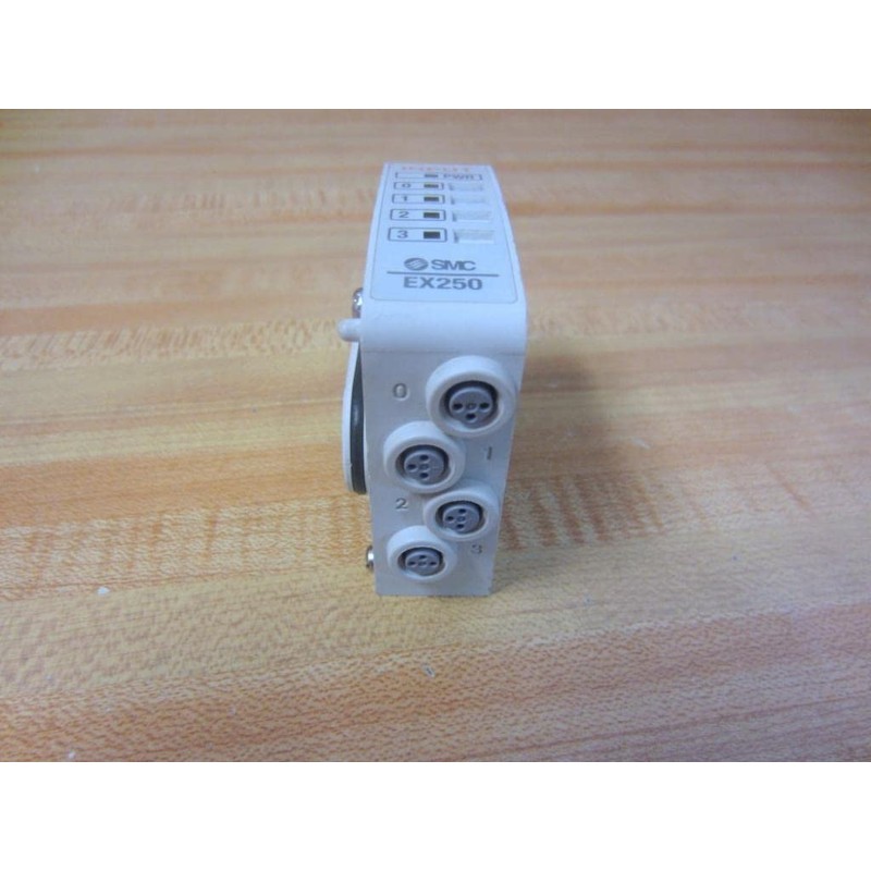 SMC EX250-IE3 24 VDC, 3 PIN, 4 INPUTS, 8 MA,
