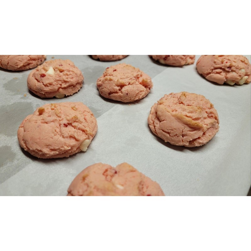 White Chocolate Chip Strawberry Cookies 24 Cookies