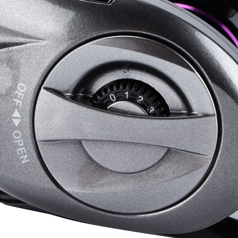 Waterproof Digital Display Baitcasting Reel 8.0:1 Speed Ratio 18+1 Bearing