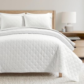 Lush Decor Haniya Solid Waffle Woven Textured Cotton Quilt Set, 3 Piece Set, Full/Queen, White - Soft Waffle Quilt - White Bedding Set - Minimalist, Modern & Farmhouse Bedroom Decor