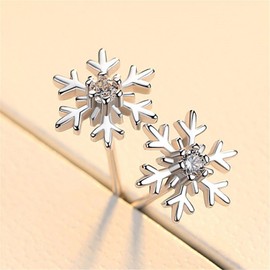 DEEPOW ANLACOCN Snowflake Stud Earrings, Sterling Silver Snowflake Snow Winter Jewellery Women Girls Diamonds Studs, Hypoallergenic for Sensitive Ears, Cubic Zircon Studded Ear Jewelry