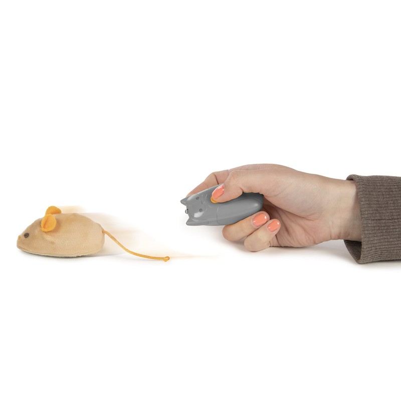 SmartyKat Race 'N Chase Electronic Motion Remote Controlled Mouse Cat