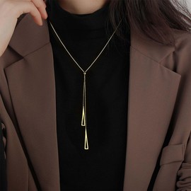 Xmsrn Vintage Long Triangle Drop Y Necklace Long Chain Tassel Y Lariat Necklace Long Chain Pull Necklace Hollow Triangle Necklace for Women