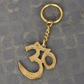 HANDTECHINDIA OM Key Ring Brass Keychain Spiritual Gift Aum Keychain For Car Bike Home Lock Luggage Wardrobe Locker keychain, Golden, Small