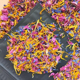 Naturals Brilliant Flower Petal Blend - Edible blend of calendula, blue cornflower and rose petals, all natural, food-grade, dried floral mix for baking, cocktails & garnish