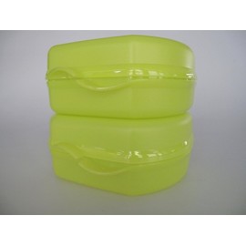 TUPPERWARE Snacky Sandwich Box yellow (2) 7220