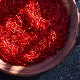 Golden Saffron, Premium Spanish Saffron Threads, Pure Red Spanish Saffron Spice Threads, For Culinary Use Such as Tea, Paella Rice, Risotto, Tachin, Basmati Rice (10 Grams)