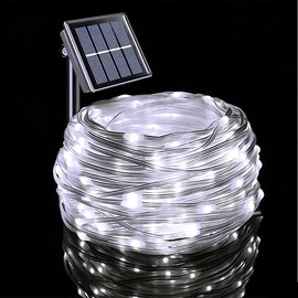 DAHAN 32 m 300 LED Luces Solares Navideñas de Cable Plano Solar al Aire Libre, Impermeables IP44, 8 Modos Luces Solares para Patio, Jardín, Balcón, Luces de Decoración para Navidad(Blanco frio)