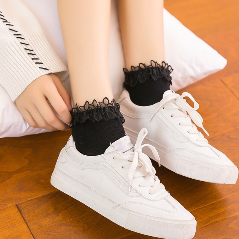 SKHAOVS 4 Pairs of Black Ruffle Socks for Women, Ankle