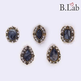 View Lab Black crystal nail parts, stones, cubic crystals, nail materials, DIY nails, nail decoration, nail art parts / 블랙크리스탈 네일파츠 스톤 큐빅 크리스탈 네일재료 셀프네일 네일꾸미기 네일아트파츠