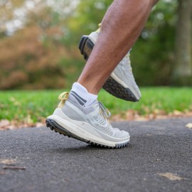 FRONTLINER Running Socks – Anti-Blister Cushioned Trainer Socks for Men & Women, Breathable Ankle-Length with Arch Compression, 3 Pairs