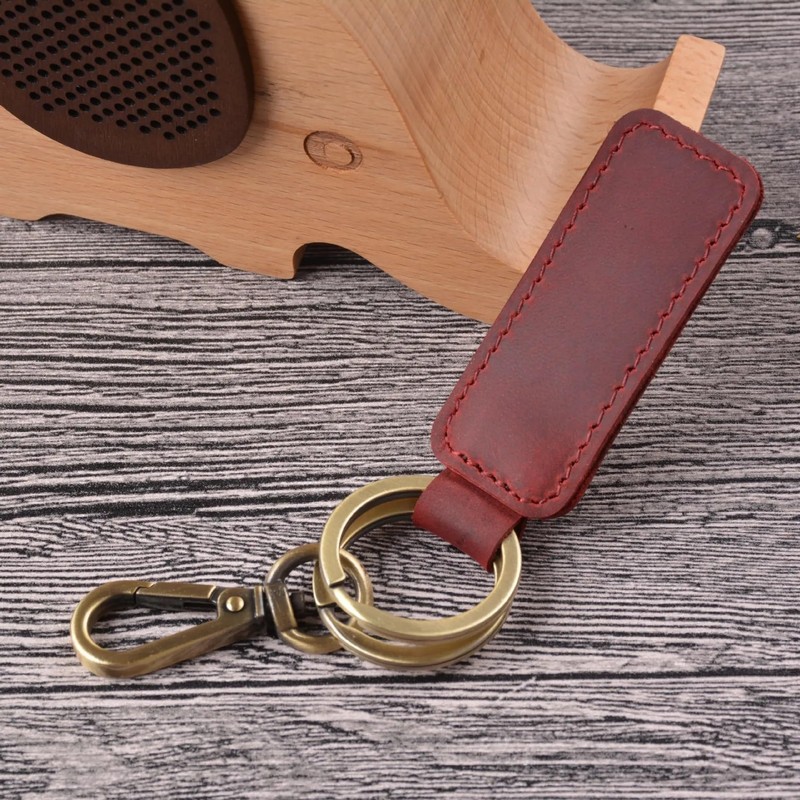 FAMA.store Premium Genuine Leather Car Keychain - Key Ring Organizer