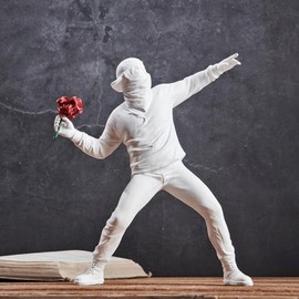 Newmyth Banksy Flower Throwing Statue Flower Thrower Sculpture, Man's Room Figurines Home Decor for Shelves, Resin Art Craft Desk Decoration Collection Ornament Gift (White)