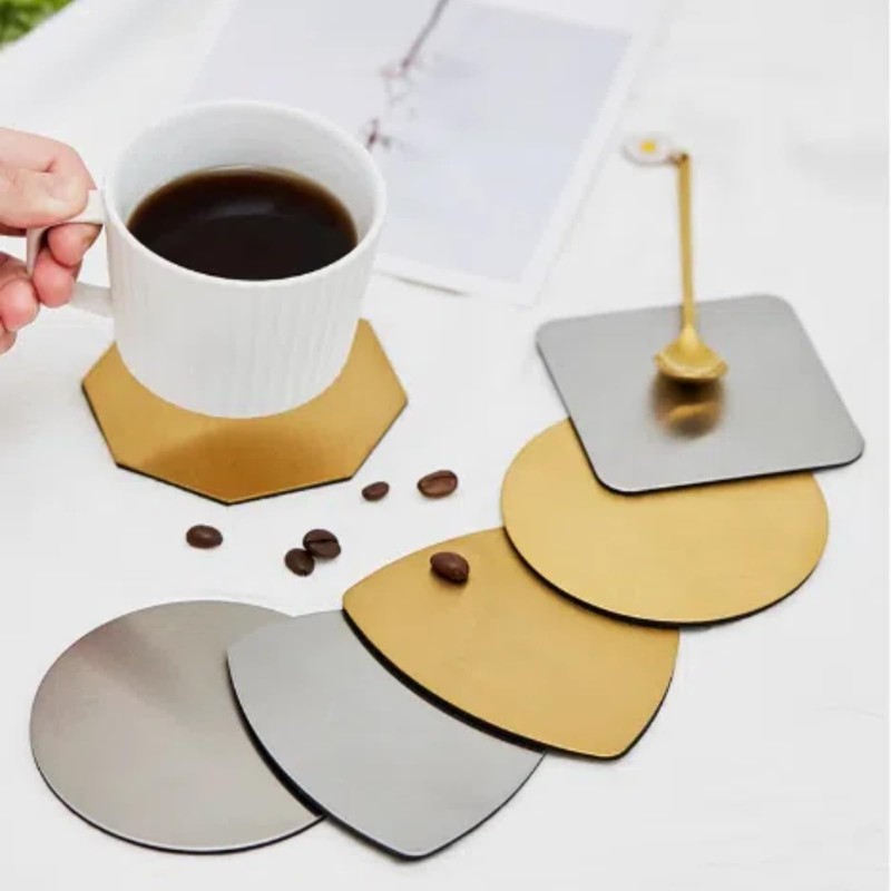 4pcs Gold Square Stainless Steel Coasters 8.5cm Heat Insulation Metal