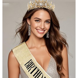 Exquisite and Elegant Golden Crown Headpiece for Women – Queen Tiara with Glittering Crystal Design, Ideal for Bridal Weddings, Birthday Balls, Debutante Photos, and Special Occasions