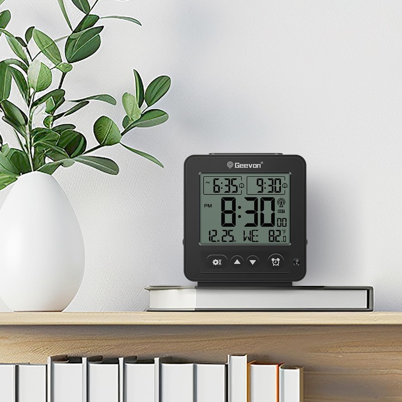 Geevon Small Digital Atomic Alarm Clock for Bedroom, Travel Table