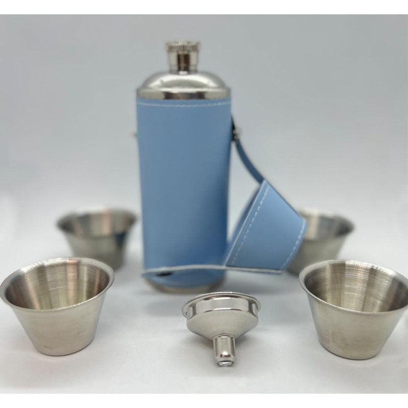 Giggle Golf 8 oz Flask Gift Set with 4 Shot