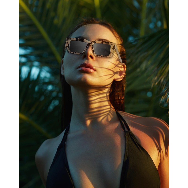JM Fully Magnified Reading Sunglasses Women with Spring Hinge, Fashion