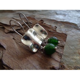 ◦•●◉✿ GEHÄMMERTES VIERECK GRÜNE ACHAT STEINPERLE ✿◉●•◦ einmalige Ohrringe an langen selbst gebogenen Ohrhaken