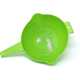 Tupperware 2 Quart Colander Strainer with Handle in Green