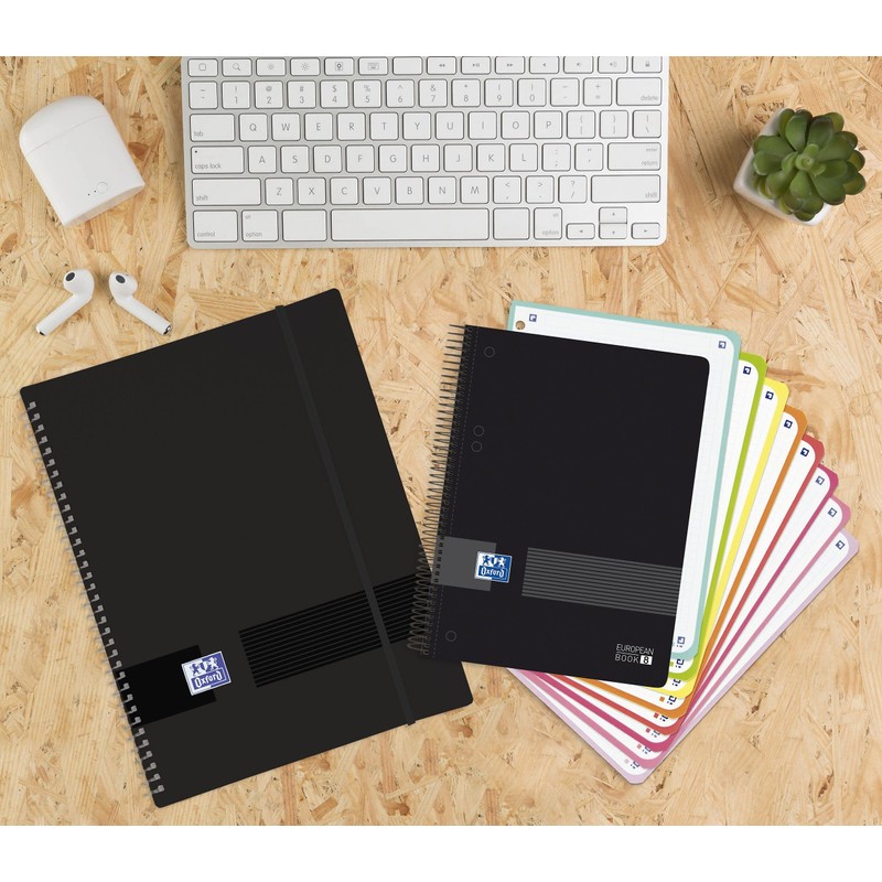 Oxford Live & Go, A4 Plastic Sleeve Folder, 30 Transparent