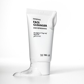 The Tool Lab [천연 계면활성제 함유/저자극][1+1]스위핑 페이스 클렌져 20ml [Contains Natural Surfactants/Low Irritation][1+1] Sweeping Face Cleanser 20ml