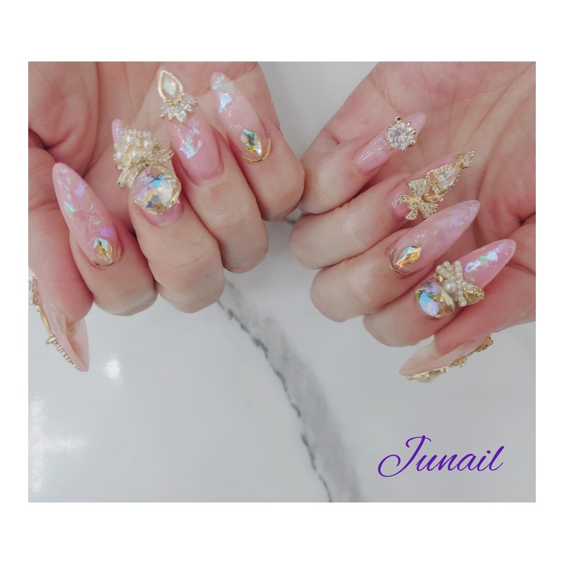 ⭐️ Light Topaz Handmade Nail Tips ✨ - Short Oval