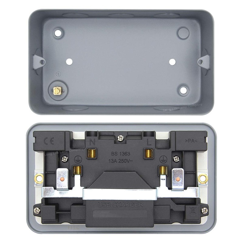 13 Amp Metal Clad Socket 2 Gang Switched Socket 250v