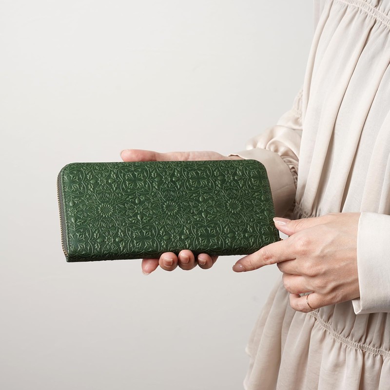 HIRAMEKI. Morris Mini Round Zipper Long Wallet, Cowhide Leather, Embossed