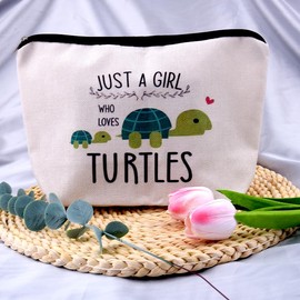 Sea Turtle Gifts for Women Travel Toiletry Bag Turtle Beach Makeup Bag Cosmetic Bag Sea Turtle Decor Birthday Gifts for Girls Daughter Sister Friends Christmas Gifts for Women Just A Girl