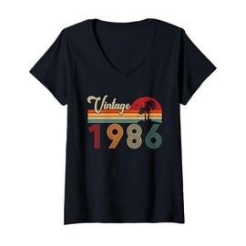 Womens Vintage Born In 1986 40th Birthday Gifts 40 Years Old Retro V-Neck T-Shirt