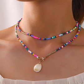 Allereyae Vintage Layered Shell Pendant Necklace Seed Bead Choker Necklace Scallop Choker Necklace Colorful Rice Bead Necklace Jewelry for Women