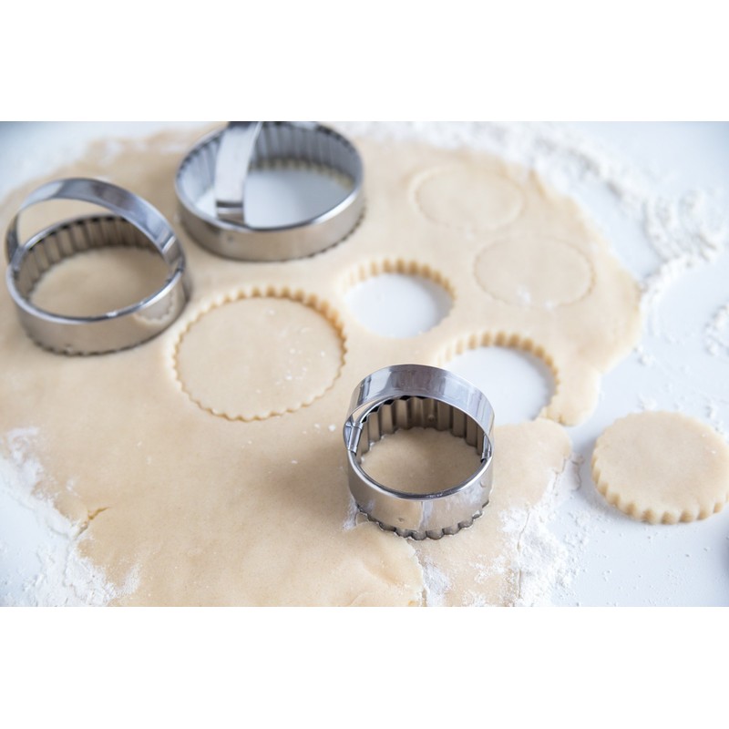 Fox Run 3661 Crinkled Cookie Cutter Set, Stainless Steel, 3-Piece