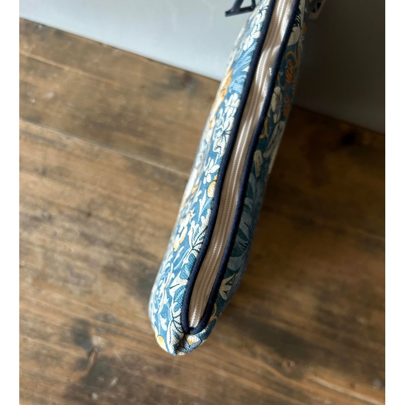 Vagabond Bags Ltd William Morris Strawberry Thief Large Cosmetic Bag,Blue,25cm
