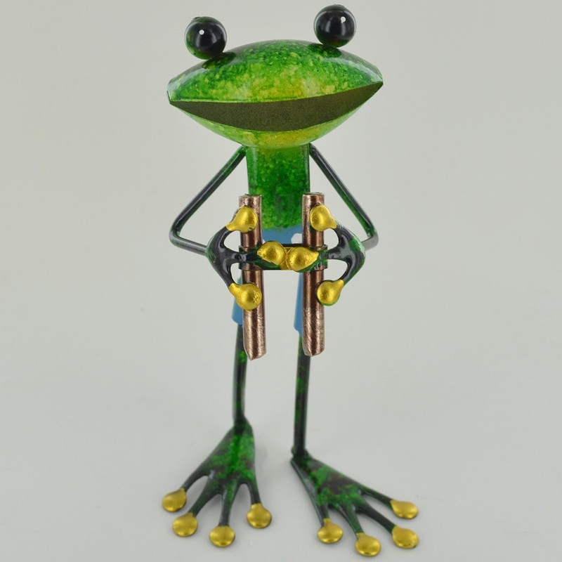 FABULOUS GREEN METAL GARDEN FROG WITH BINOCULARS SCULPTURE ORNAMENT FIGURE