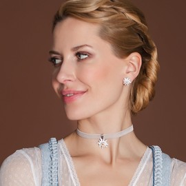 Alpenflüstern Costume Jewellery Set Costume Velvet Choker and Stud Earrings Greta Edelweiss – Women's Costume Jewellery Set Costume Necklace and Costume Earrings (in Traditional Colours) SET053, Zinc