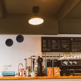 FOMIYES Home Decor 6 Pcs Vinyl Record Wall Decoration Retro Blank Aesthetic Records Signs 1950s Rock and Roll Party Decorations for Home Wall Decor Music Party Favors 5 Inch Vintage Decor