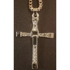 Unbranded 22" Silver Colored Necklace with Cross