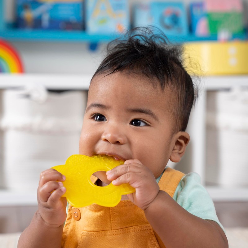 Bright Starts, Teeth Relief 8-Piece Gift Set - BPA-Free Baby