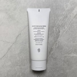 O'Droy Raspberry Salicylic Acid Foam Cleansing Contains Acne-prone Skin Relief Ingredients / 여드름성 피부완화 성분이 함유된 오드로이 라즈베리 살리실산 폼클렌징