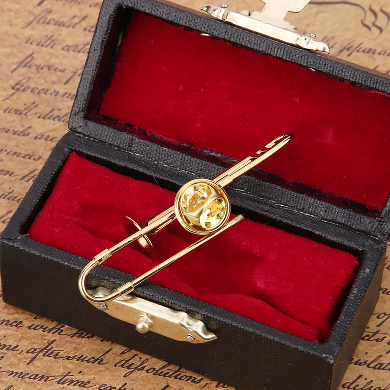 Mini Unique Gold Plating Musical Instrument Brooch Gift Decoration with