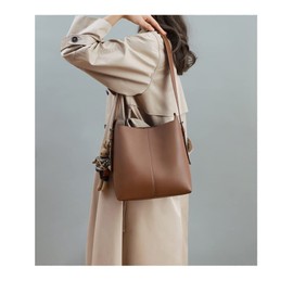 Semo1mus Women's Shoulder Bag, Tote Bag, Handbag, Large Capacity, Popular, Cowhide Leather, Handbag, Genuine Leather, Commuting Bag, Shoulder Bag, Handbag, Crossbody, 3-Way, Doll Included, Casual, Cute