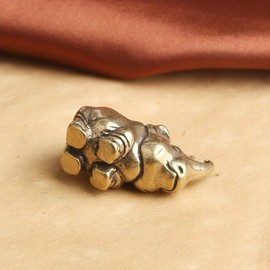 CHOVY Vintage Solid Brass Rhino Figurine - Exquisite Desk Decor for Collectors - Perfect Home or Office Accent(Rhino)