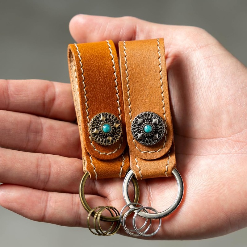 GLEOLE Concho Keychain, Genuine Leather, Made in Japan, Key Ring,
