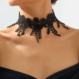Rannyrena Gothic Lace Flower Choker Necklace Wide Short Collar Necklace Black White Braided Floral Necklace Boho Party Accessory for Women (Black)