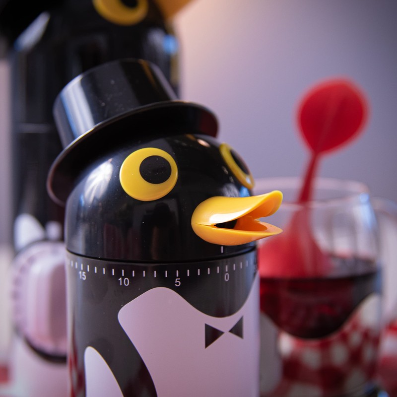 Kãœchen Professional Tea Boy Penguin with PrÃ ¤ Zisions Timer