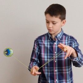 Big Time Toys Yoyo Ball Automatic Return Yoyo, Assorted Colors and Patterns, Never Needs rewinding, New Twist on Old Fun, Enhances Motor Skills and Hand-Eye Coordination, Grows with Skill Level
