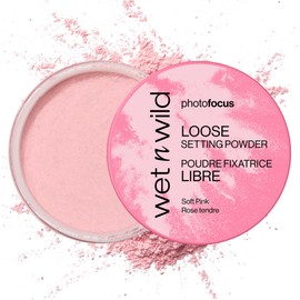 wet n wild Photo Focus Loose Setting Powder, Lightweight Silky Formula, Radiant Tint for a Luminous Glow, Blurring & Oil-Control Finish, Long-Lasting Makeup Setting Powder, Cruelty-Free - Soft Pink