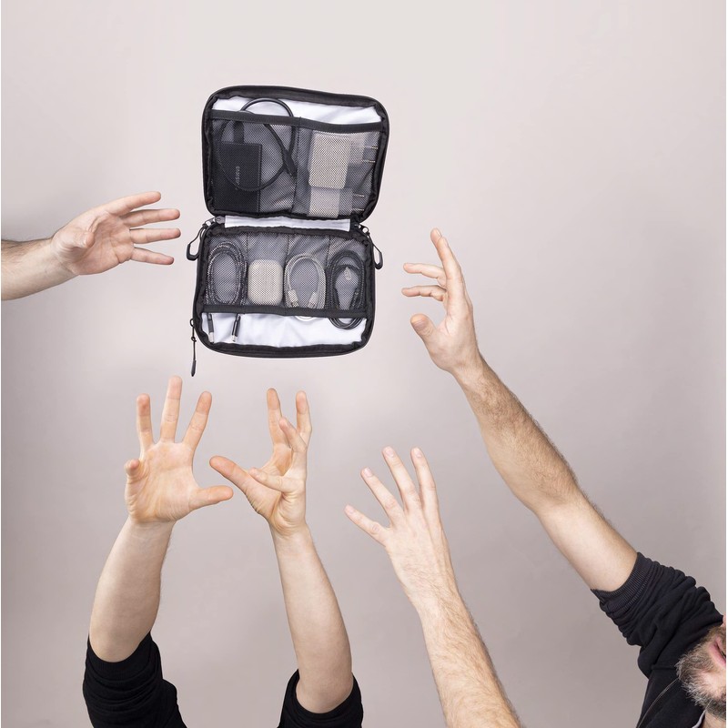 TROIKA Black Tech Pouch 2 - BBL64/BK - Cable Bag