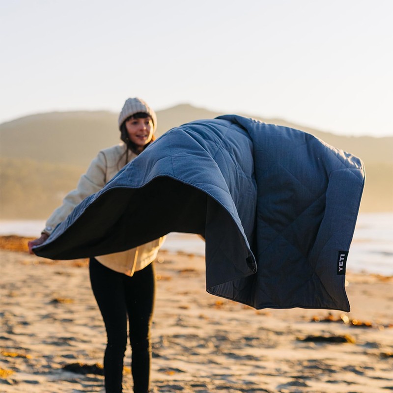 YETI Lowlands Blanket, Multi-Use Blanket with Travel Bag, Cape Taupe